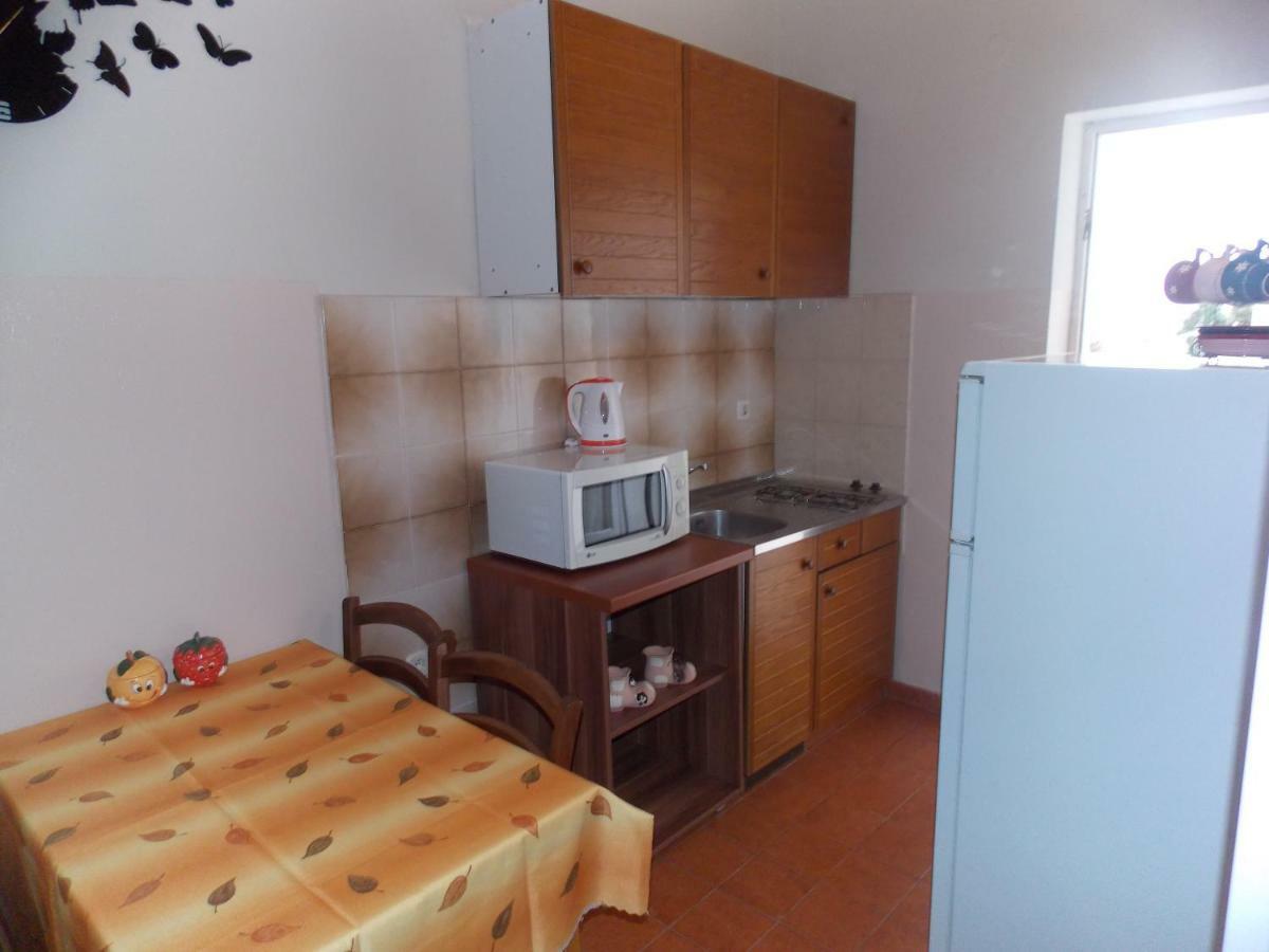 Apartmani Adriatic Ana Novalja Rom bilde